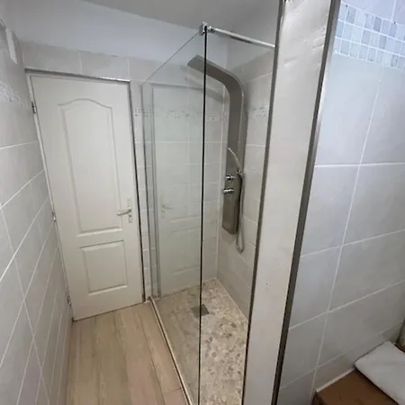 Peaceful House In The Heart Of Boutonnet بيت للعطل *